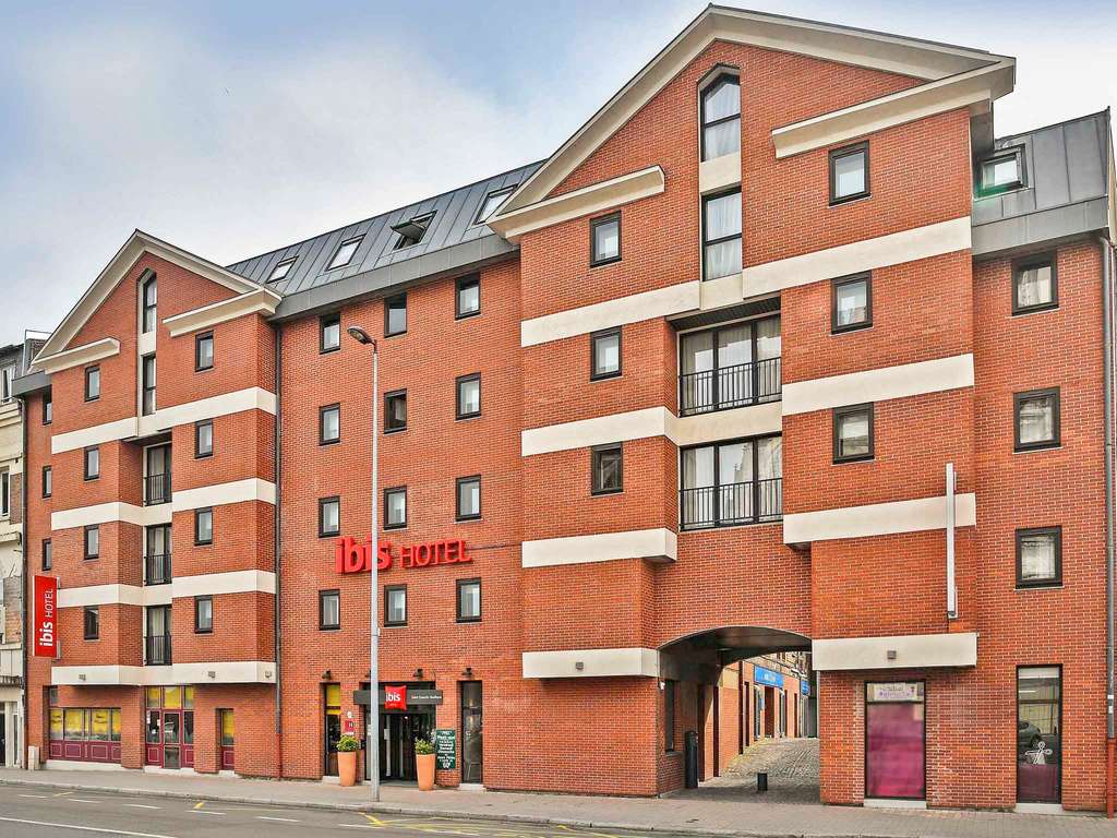 ibis Saint-Quentin Basilique