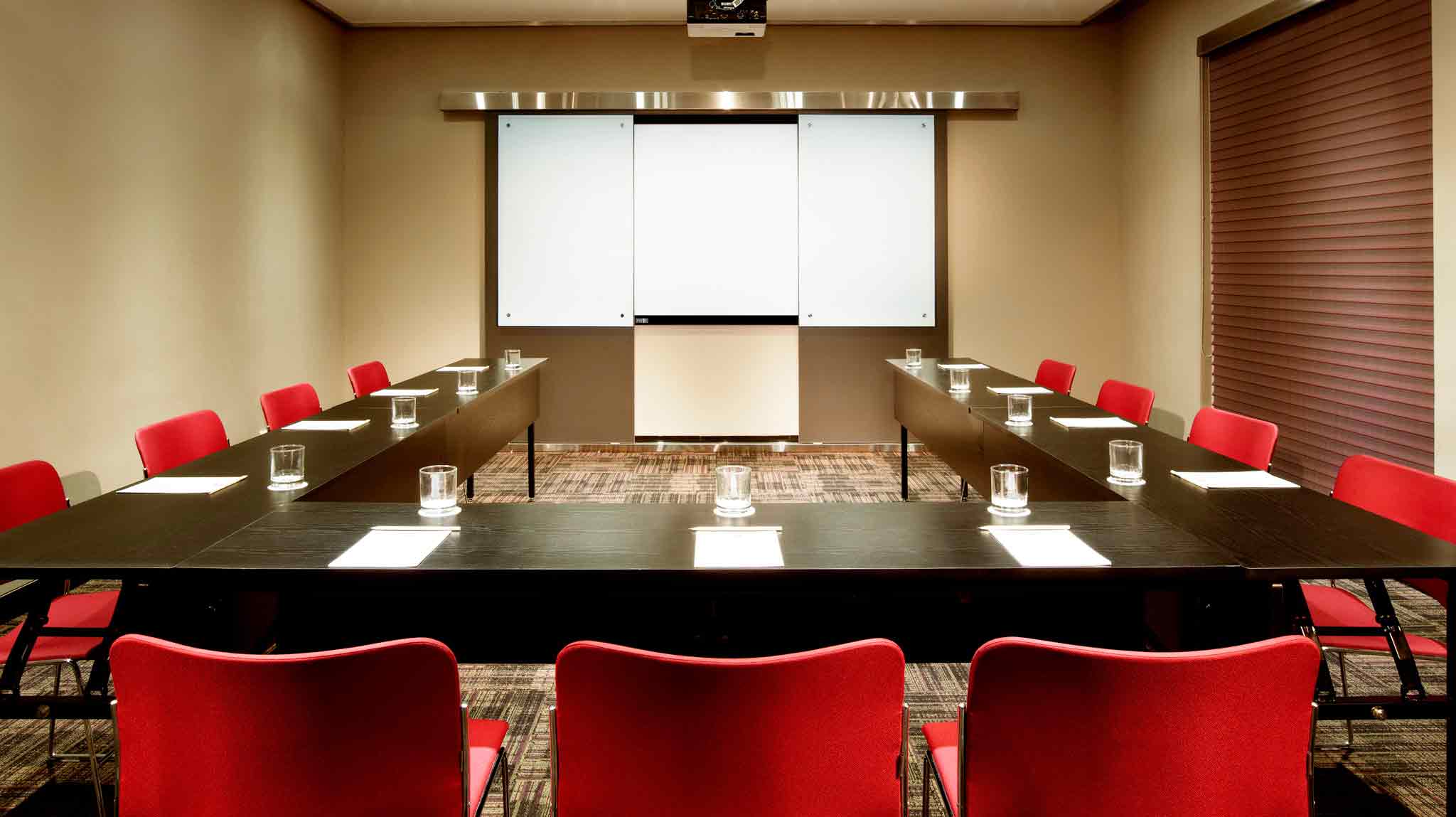 Photo - Hotel KIMAYA Slipi Jakarta By HARRIS