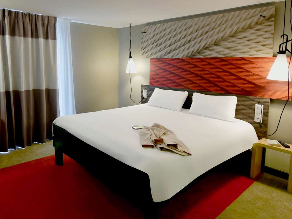 ibis Brest Kergaradec Aéroport