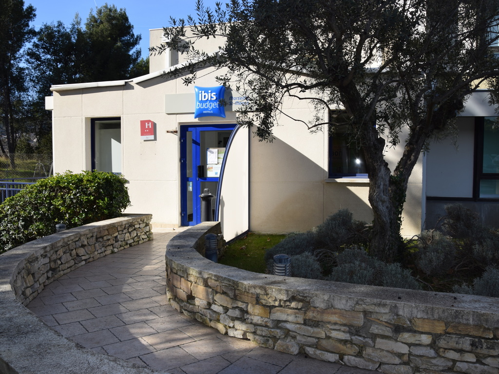 ibis budget Marseille Est Saint-Menet