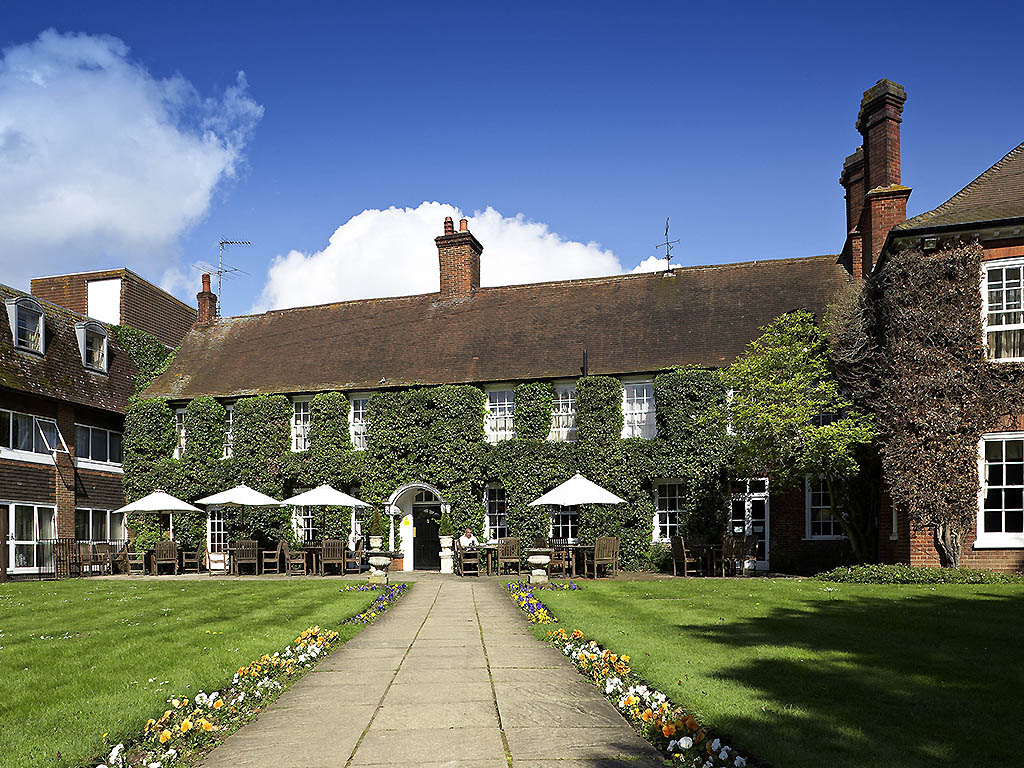 Mercure Farnham Bush Hotel